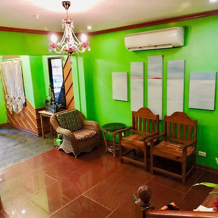Tinhat Halal حلال Certified Boutique Hotel And Restaurant Davao City Exterior foto