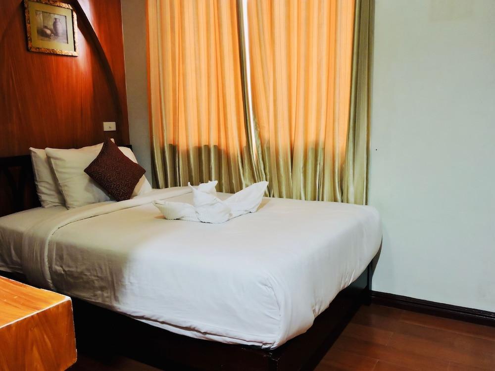 Tinhat Halal حلال Certified Boutique Hotel And Restaurant Davao City Exterior foto