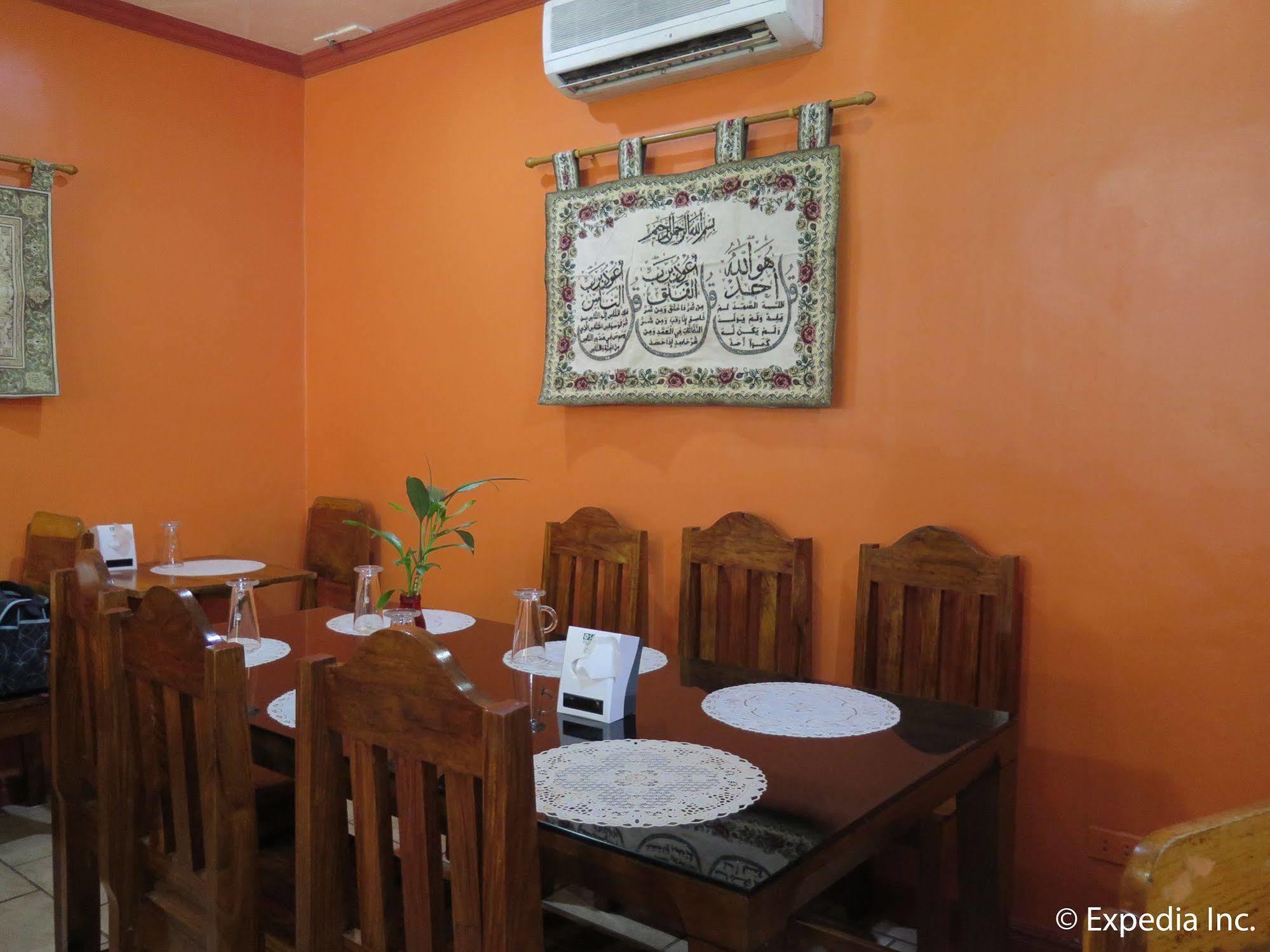 Tinhat Halal حلال Certified Boutique Hotel And Restaurant Davao City Exterior foto